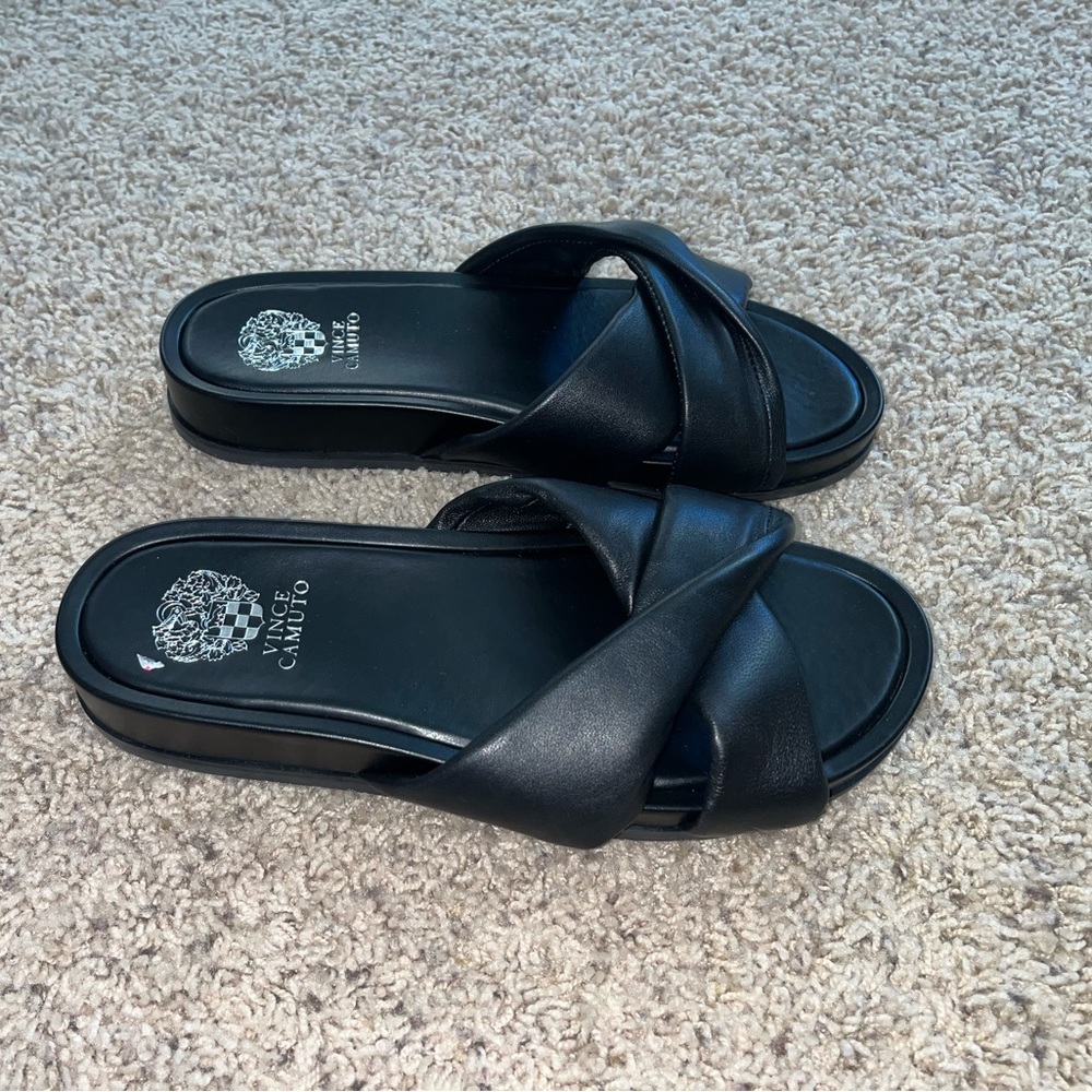 Vince Camuto Krissamel Slide - Picture 2 of 7